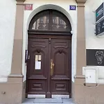 3bdr Penthouse With Terrace&ac 아파트 프라하