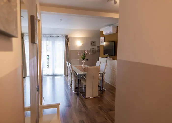 Apartment 3bdr Penthouse With Terrace&ac *
